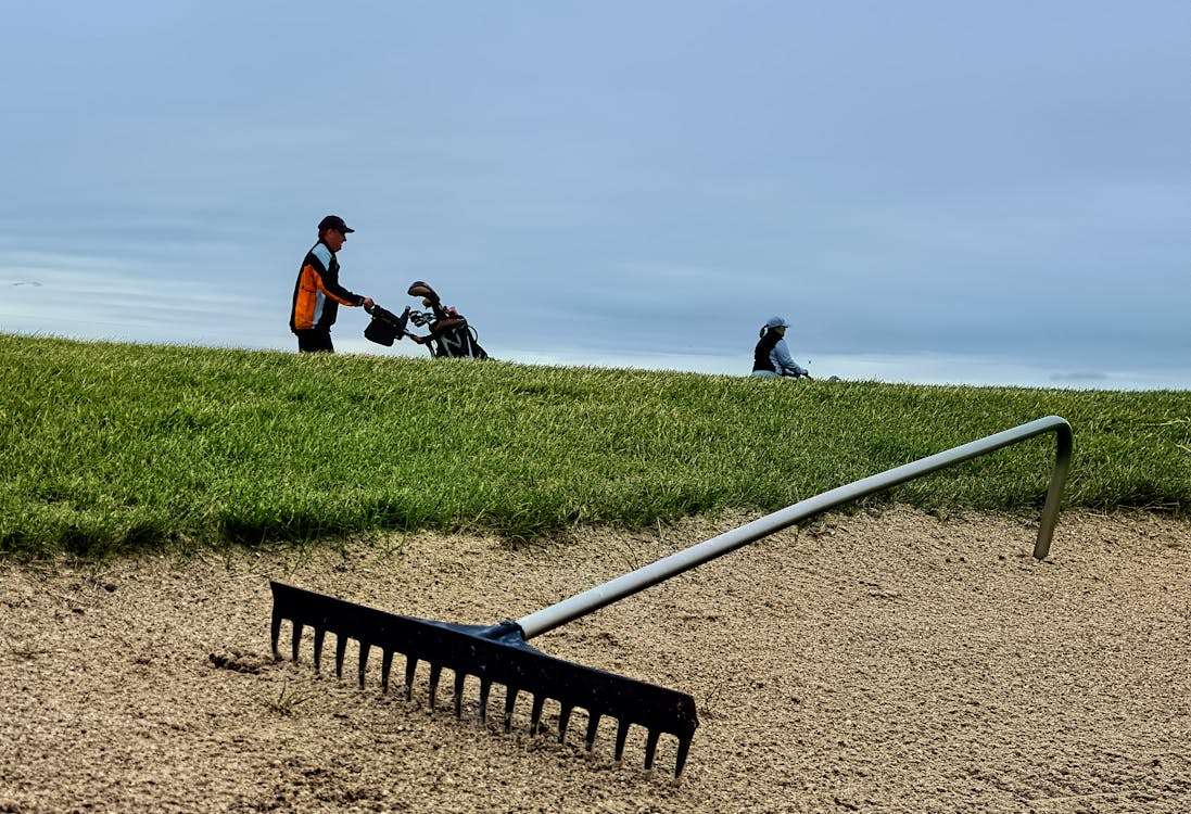Casting the Golf Club How to Stop